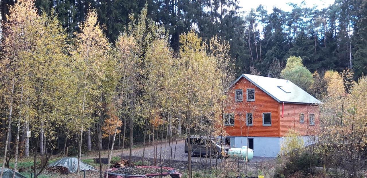 Chalet Tjaffers Lodge Durbuy Bagian luar foto