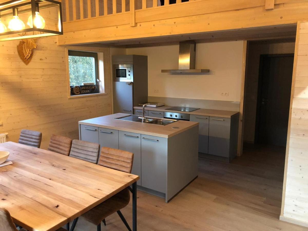 Chalet Tjaffers Lodge Durbuy Bagian luar foto