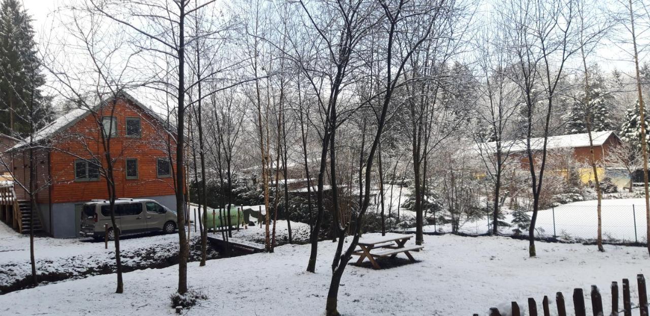 Chalet Tjaffers Lodge Durbuy Bagian luar foto